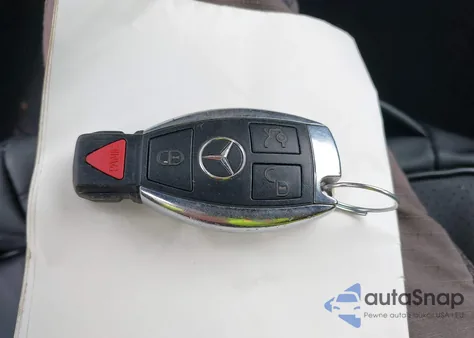 2011 Mercedes-Benz C 300 Luxury 4Matic/Sport 4Matic from USA, damaged, VIN WDDGF8BB8BR141526